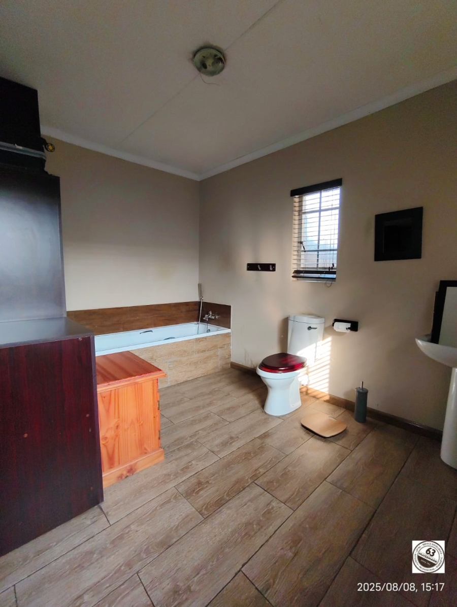 4 Bedroom Property for Sale in Vaalpark Free State